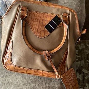 NWT Wilson’s Leather Tote Bag- black rivet brand 15”l x 13”h x 6” w